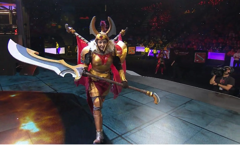 Cosplay Legion Commander Dota 2