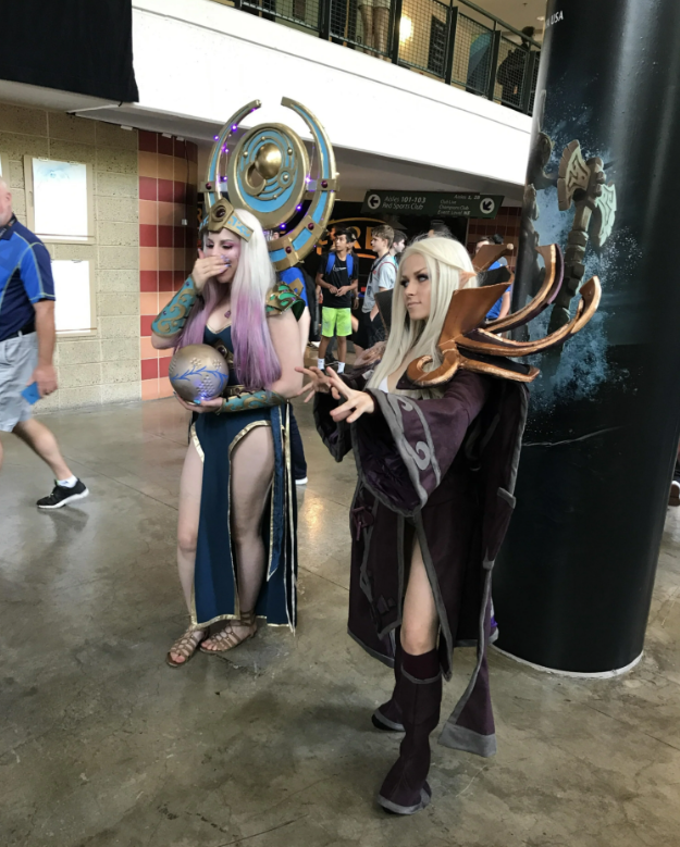 Cosplay invoker oracle Dota 2